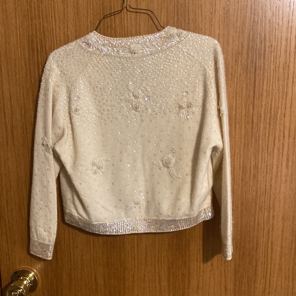 Gene Shelly’s Boutique International Lambs Wool and Beaded sweater Vintage - Picture 6 of 6